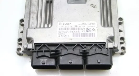 Peugeot 308 Engine control unit/module 9674245180