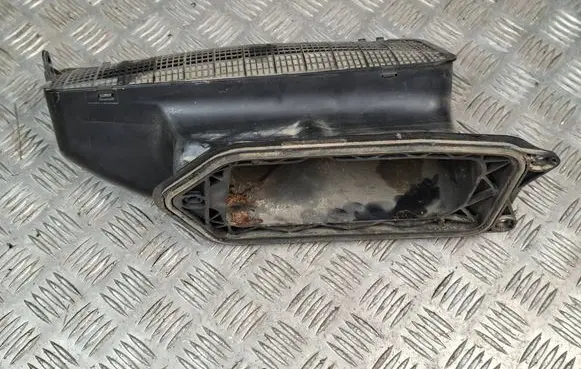 Air intake duct part