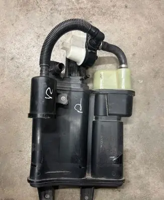 Volkswagen PASSAT B7 USA Active carbon filter fuel vapour canister 561201797