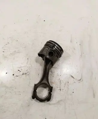 Land Rover Freelander 2 - LR2 Piston with connecting rod 17h4