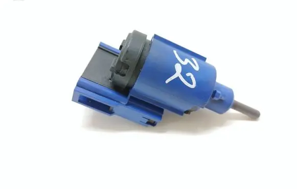 Clutch pedal sensor