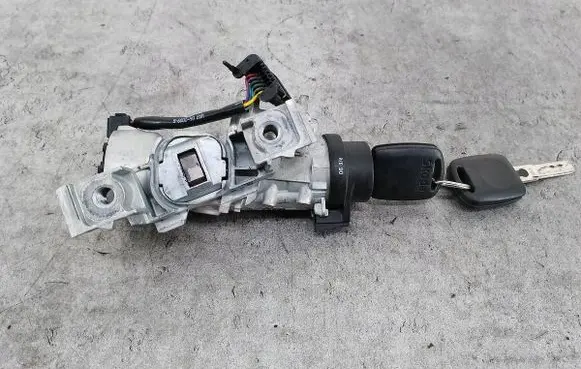Skoda Octavia Mk2 (1Z) Ignition lock