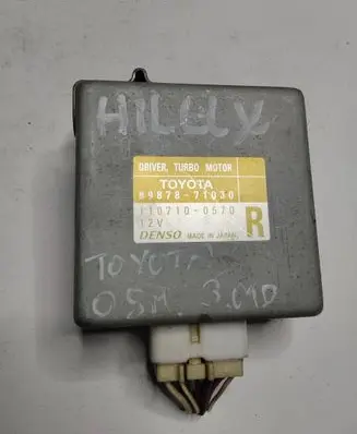 Toyota Hilux (AN10, AN20, AN30) Engine control unit/module ECU 8987871030 1107100570