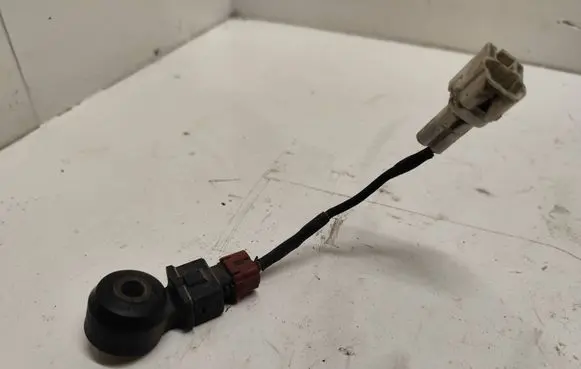Subaru Legacy Detonation knock sensor 22060aa070