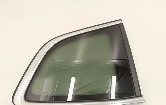 BMW 2 F46 Rear side window 7398758 2308211132 07020