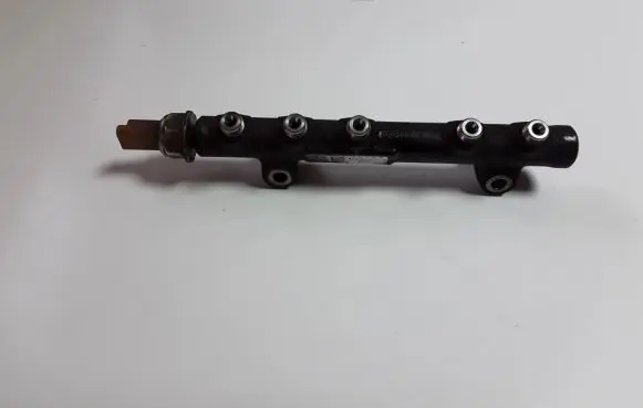 Ford Focus Fuel main line pipe 9804776780