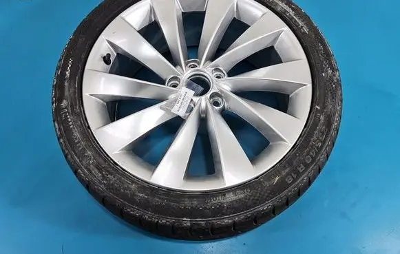 Volkswagen PASSAT CC R18 spare wheel 3C8601025D IMPRK1543010