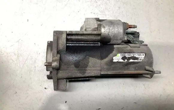 Audi A4 S4 B7 8E 8H Starter motor 06D911023A