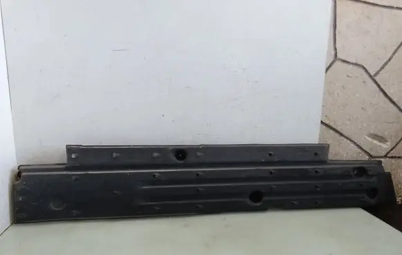 Toyota Prius (NHW20) Center/middle under tray cover 5816547010