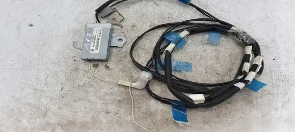 Toyota Avensis T270 Aerial antenna amplifier 8630005200 1460002060A101 S1902514