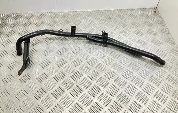 Volkswagen PASSAT B8 Engine coolant pipe/hose 5Q0121070AG