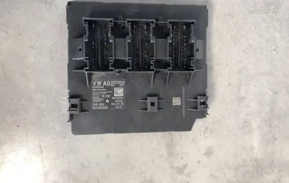 Volkswagen Caddy Comfort/convenience module 5K0937085AG