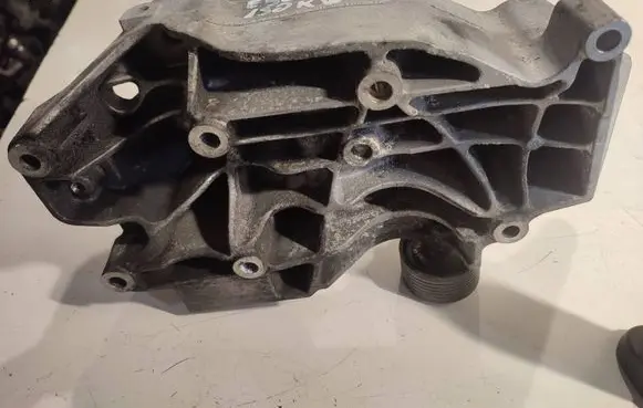Generator/alternator bracket