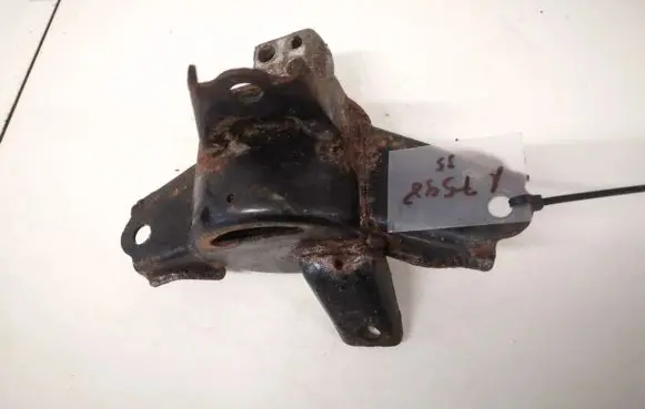 Hyundai i30 Engine mount bracket