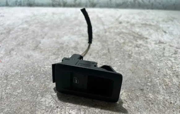 Volkswagen Touran II Electric window control switch 1F0959527