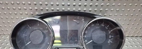 Peugeot 3008 I Speedometer (instrument cluster) S25053891 9804263880
