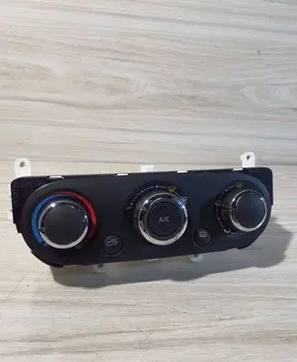 Renault Captur Climate control unit 5R5841100