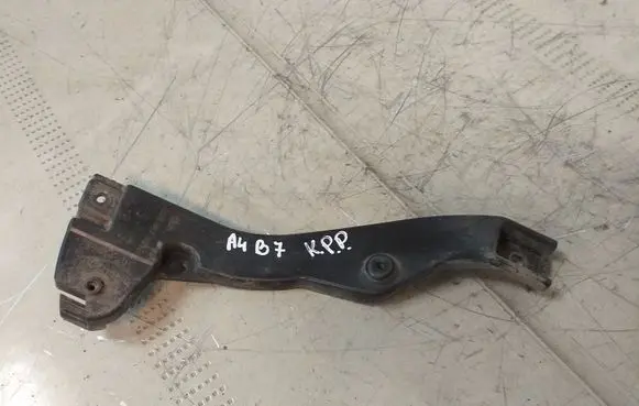 Audi A4 S4 B7 8E 8H Front bumper mounting bracket 8E0807203B