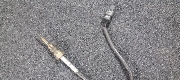 BMW 5 GT F07 Exhaust gas temperature sensor 7805607 01r22