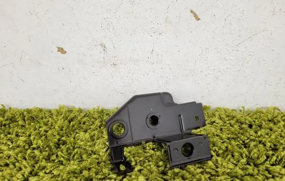 Toyota Verso Radiator mount bracket 165050R020