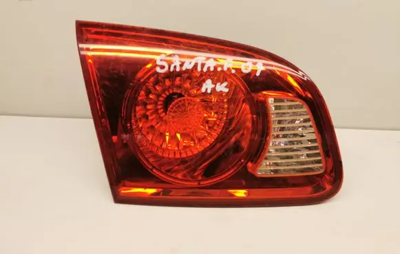 Hyundai Santa Fe Tailgate rear/tail lights 924052B000