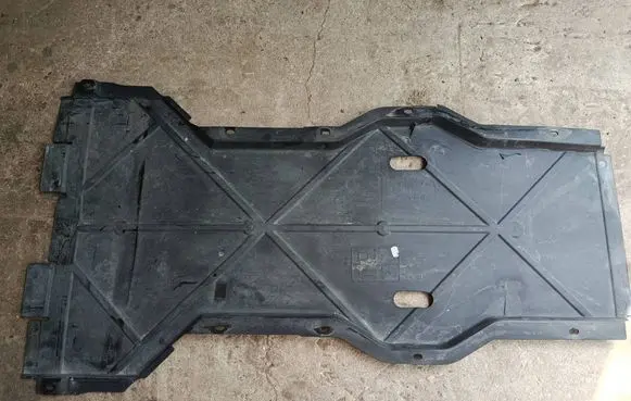 Porsche Boxster 986 Center/middle under tray cover 99650404302 996504043
