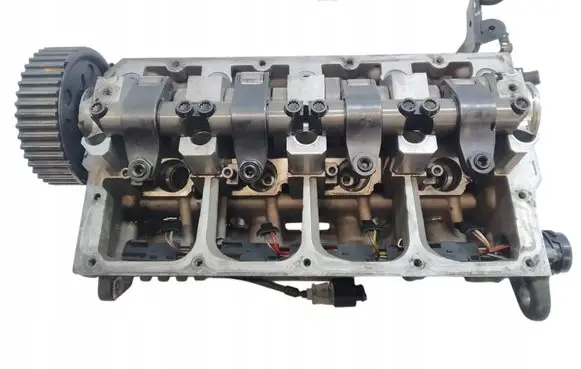 Volkswagen Golf V Engine head 038103373R