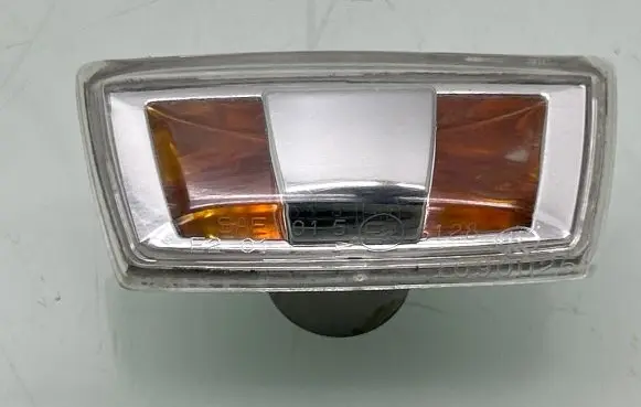 Opel Meriva B Front fender indicator light 13252456 13252455