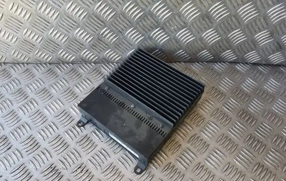 Jaguar XJ X350 Sound amplifier 2R8318C808BA