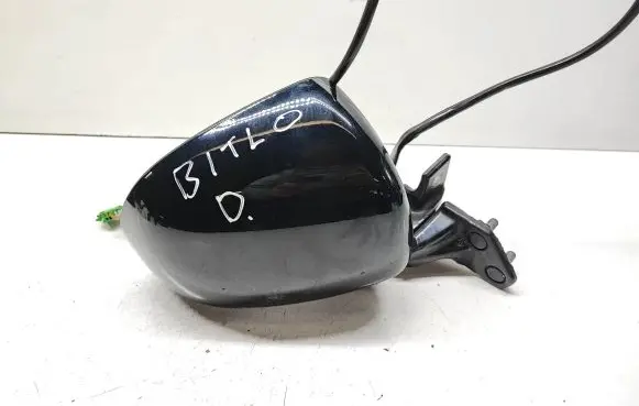 Volkswagen New Beetle Front door electric wing mirror E1010545