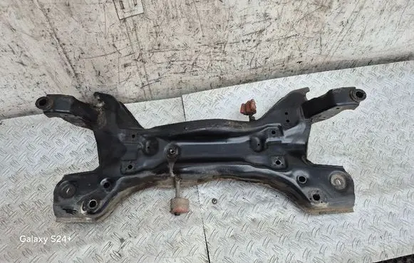 Skoda Rapid (NH) Front subframe 6R0199315A