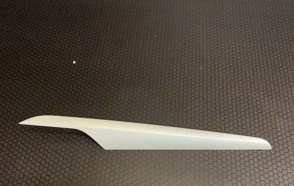 Dashboard glove box trim