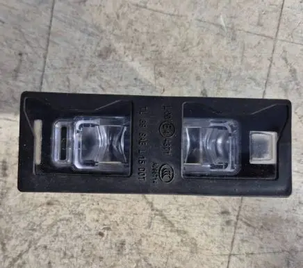 Audi A5 Sportback 8TA Number plate light 8w6943021A 012613 207106