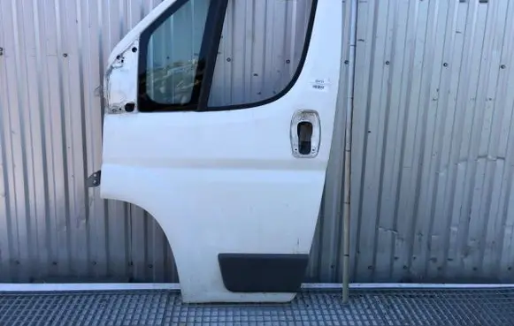 Peugeot Boxer Front door 
