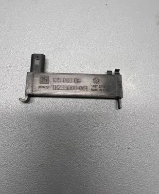 Opel Insignia B Aerial antenna amplifier 13580788