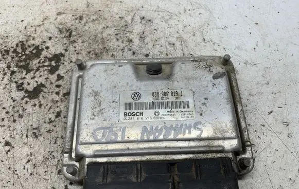 Volkswagen Sharan Engine control unit/module 038906019J 0281010216