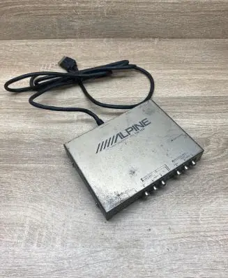 Mazda MPV Sound amplifier HDT960254 TUET012