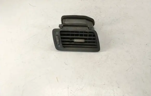 Volkswagen PASSAT B6 Dashboard side air vent grill/cover trim T00243751 3C1819702E P0108667