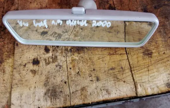 Volkswagen Golf V Rear view mirror (interior) E9014022