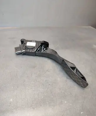 Volkswagen PASSAT B8 Accelerator throttle pedal 5Q2723503D