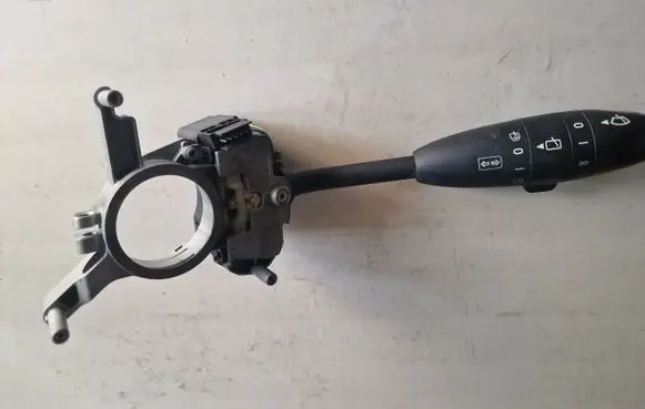 Mercedes-Benz C W203 Indicator stalk 2035450210
