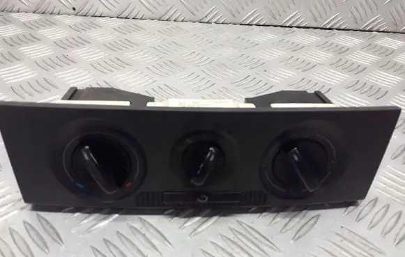Skoda Fabia Mk1 (6Y) Interior fan control switch 6Y0819045