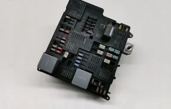 Volvo XC90 Fuse module 31473588