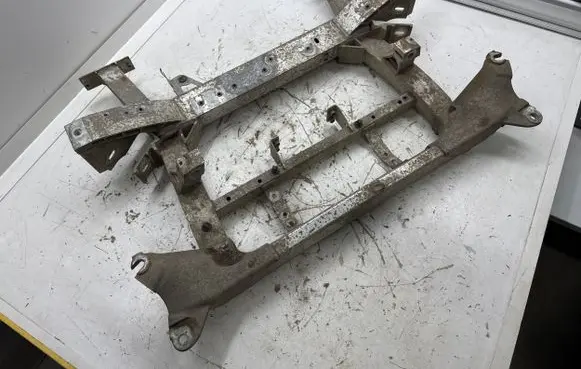 Tesla Model S Front subframe 600641700E 600641700 6006417