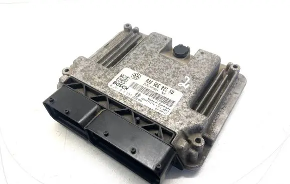 Audi A6 S6 C6 4F Engine control unit/module 03G906021KQ 0281013233 1039S17174