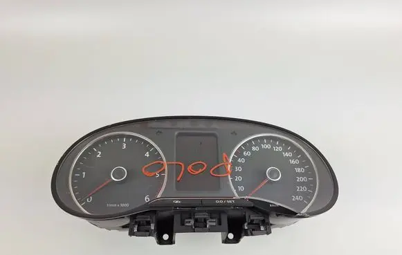 Volkswagen Polo V 6R Speedometer (instrument cluster) 6R0920861K