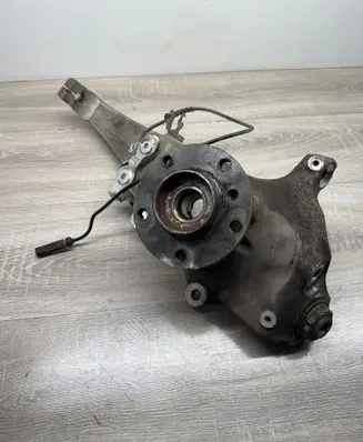 BMW 7 F01 F02 F03 F04 Front wheel hub