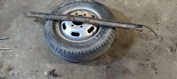 Iveco Daily 5th gen R16 spare wheel 
