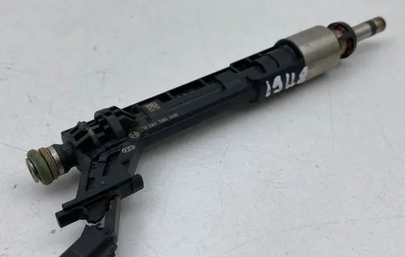 Audi Q5 SQ5 Fuel injector 06M906036K 06M906A01