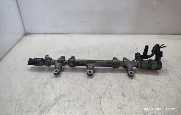 KIA Sorento Fuel main line pipe 314002F000 0445214211